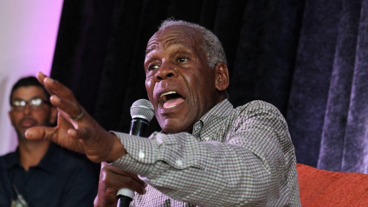 image of The Lethal Weapon star received an honorary Oscar just months before learning of his diagnosis.