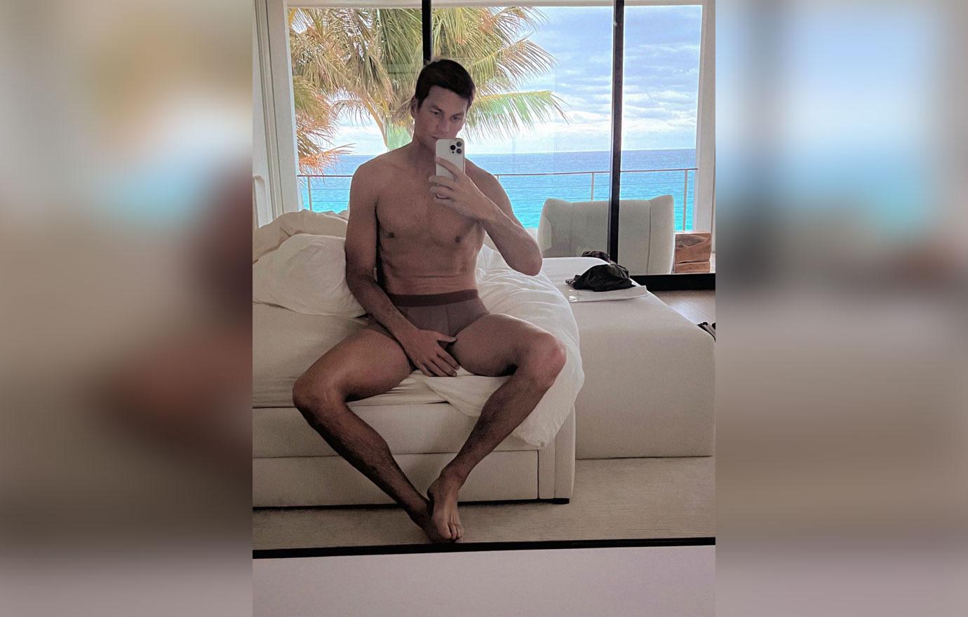 Tom Brady Is Now Posting Underwear Thirst-Trap Photos