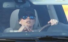 2010__01__Victoria_Beckham_Jan29_8 225×139.jpg