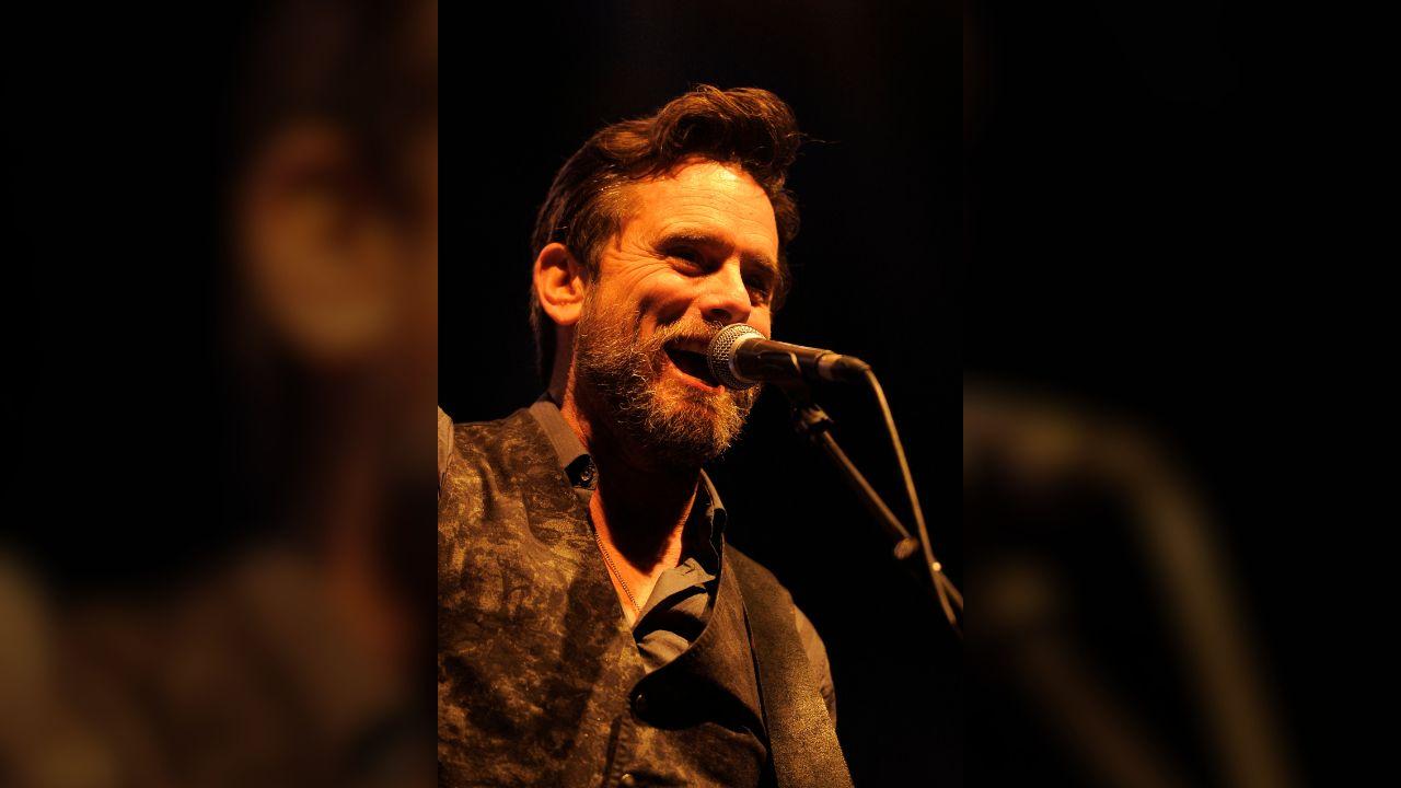 Charles Esten