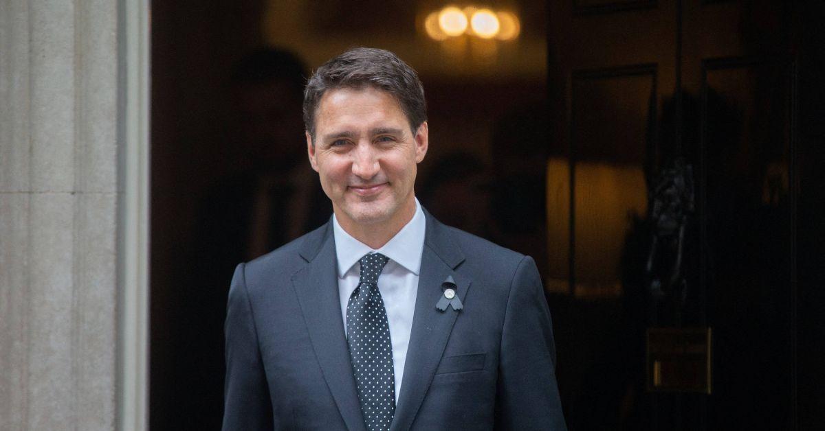 image of Justin Trudeau has been 'pursuing' Katy Perry since their first date in Montreal, a source spilled.