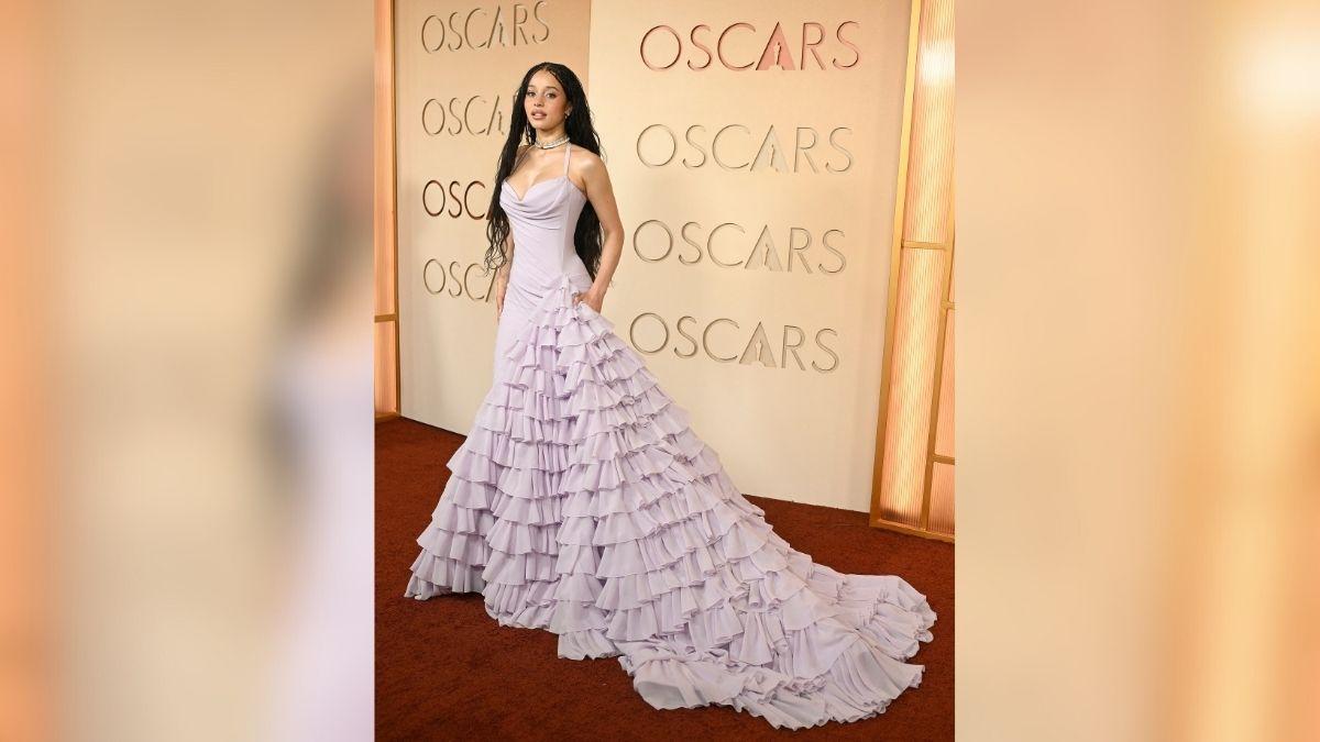 Image of Bold gowns added color across the arrivals.