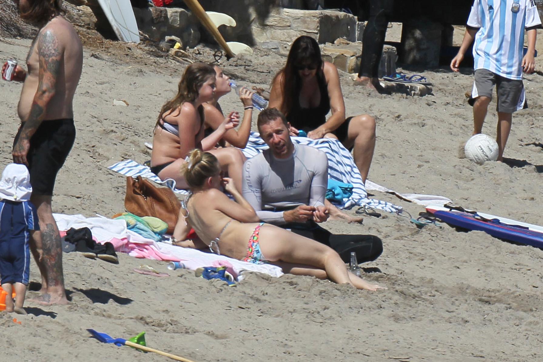 *KIDS NOT PICTURED* Single Parents Chris Martin and Kate Hudson enjoy the sun in Malibu