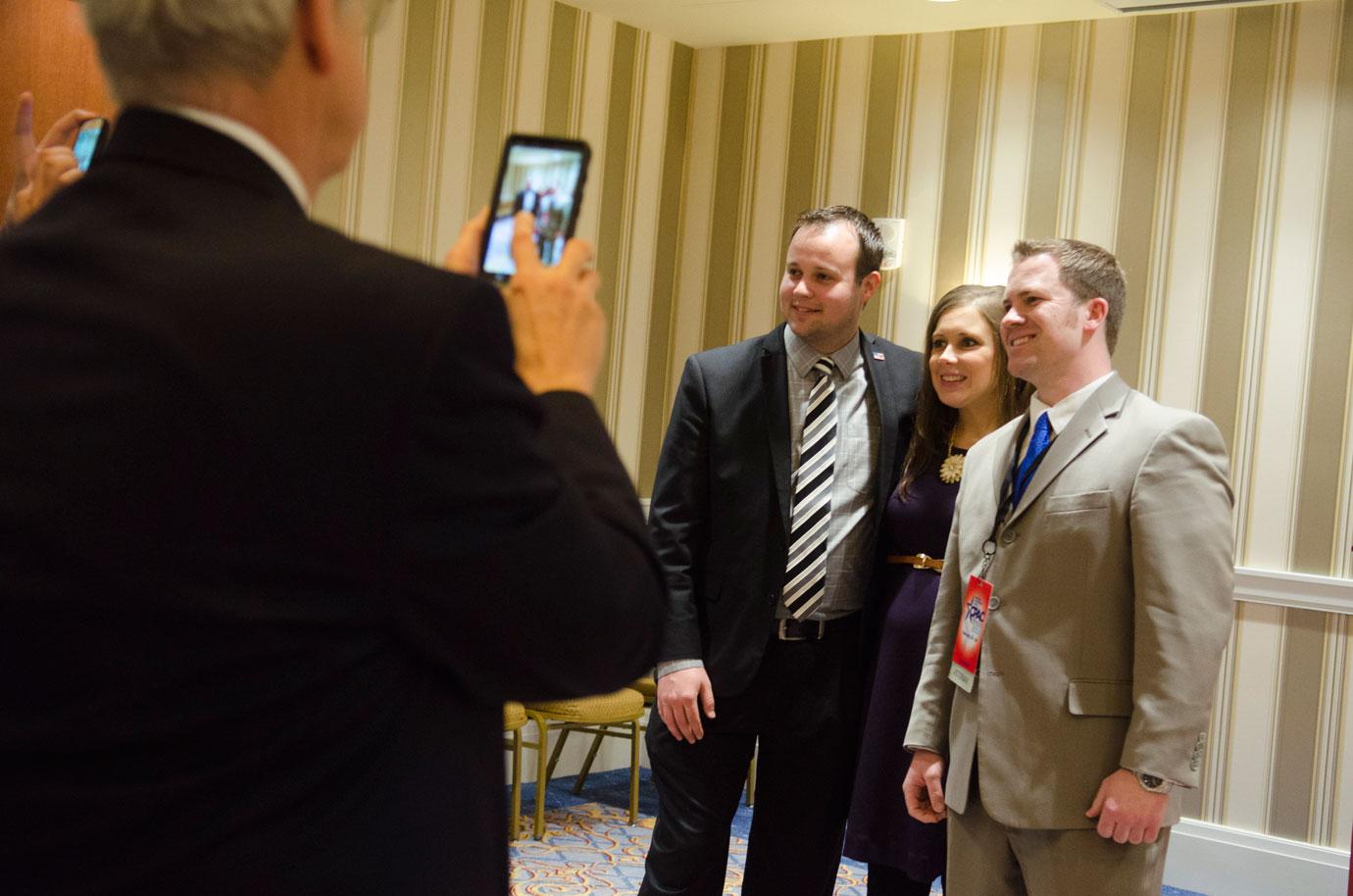 Josh Duggar Ashley Madison Stolen Pic Lawsuit Tossed 05