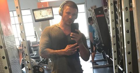 Jax poses for a gym selfie