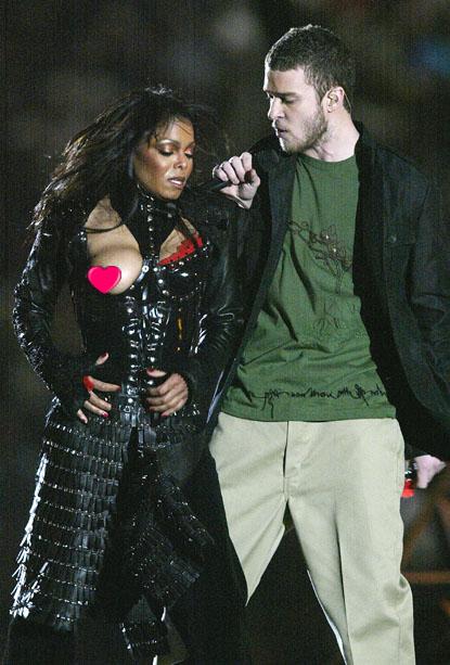 20 Most Embarrassing Wardrobe Malfunction