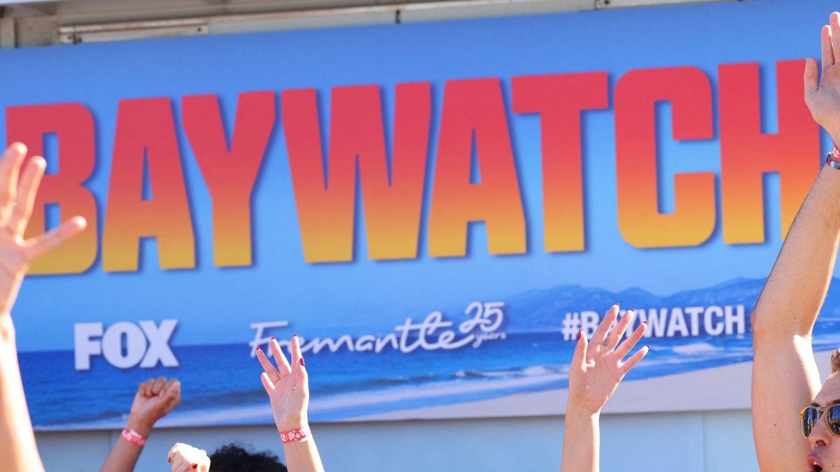 baywatch reboot cast stephen amell brooks nader