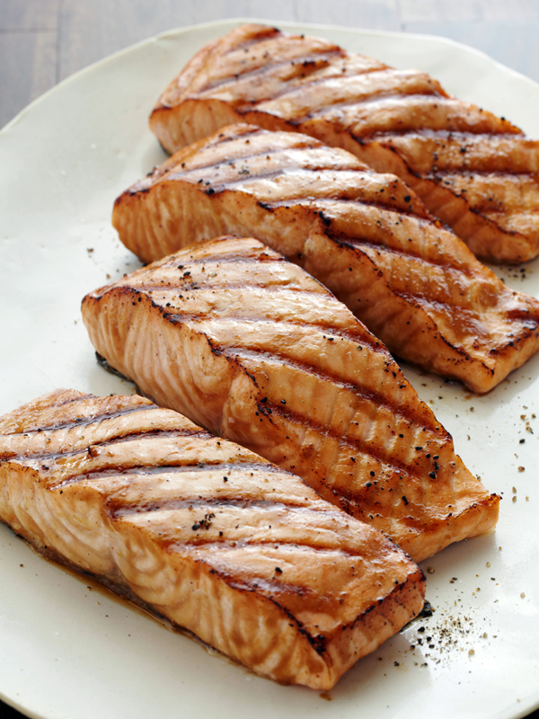 Eat Me: A Healthy Plate of Grilled Salmon Made With the Hottest ...