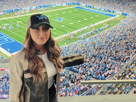 Eminem & Daughter Hailie Jade Attend Detroit Lions Game: Photos