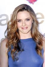 2009__10__wenn2136050 150×225.jpg