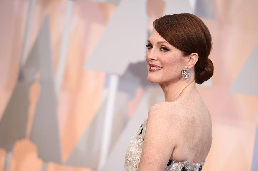 Julianne moore 2015 oscars arrivals 02