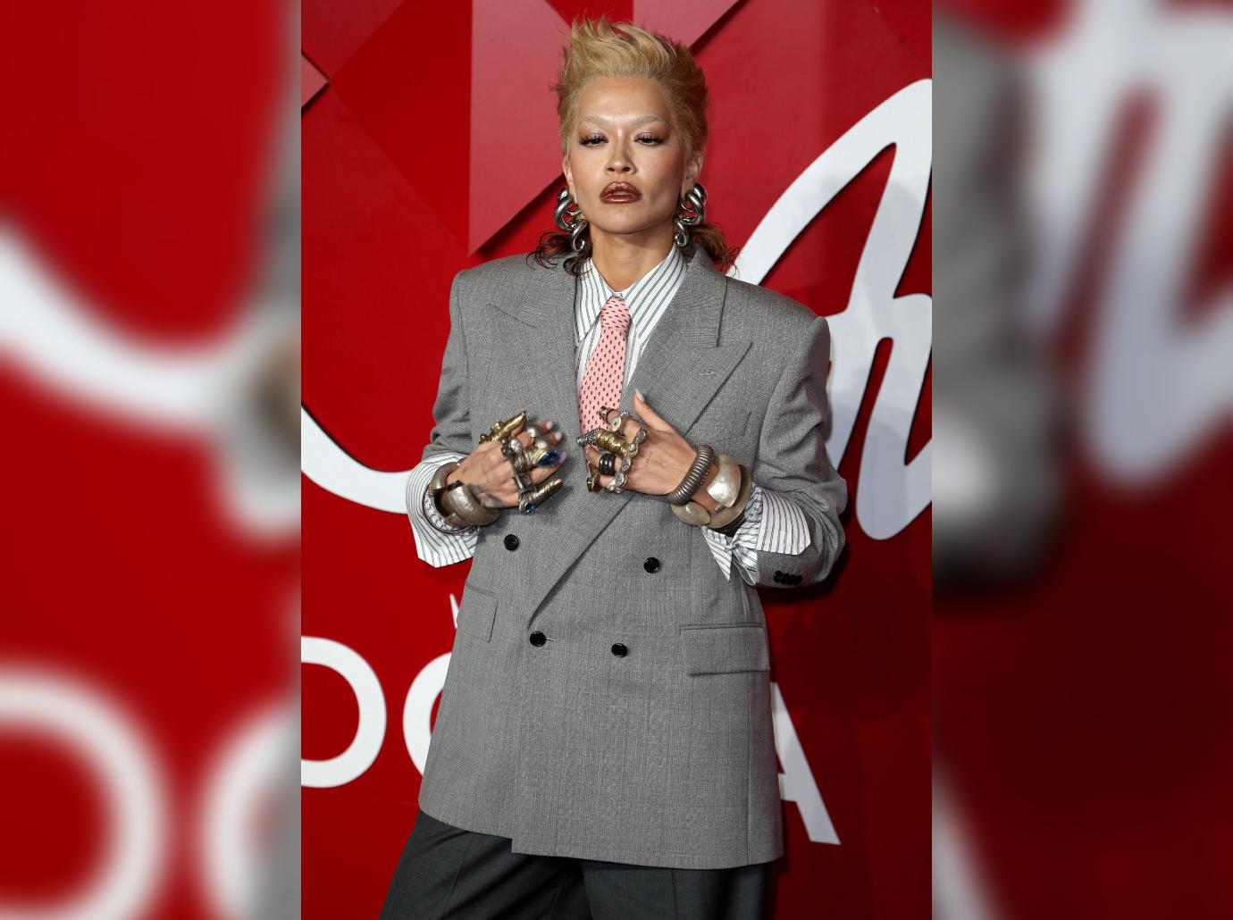 rita ora looks unrecognizable blonde mullet fashion awards photos