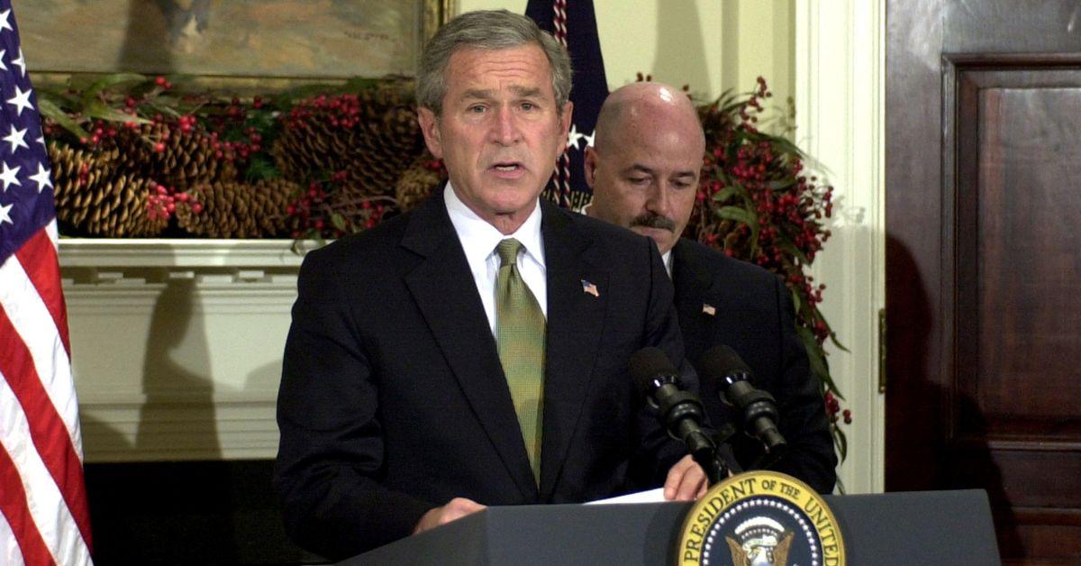 Image of George W. Bush doesn't like spending too much time at restaurants.