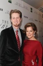 2007__11__4408 148×225.jpg