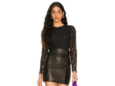 priyanka chopra revealing dolce gabbana lace look late night seth meyers nyc shop