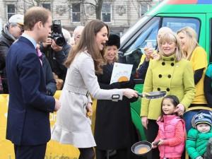 2011__03__William_Kate_March8_863 300&#215;225.jpg