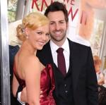 2010__10__Katherine_Heigl_Josh_Kelley_Oct4newsne 150&#215;149.jpg