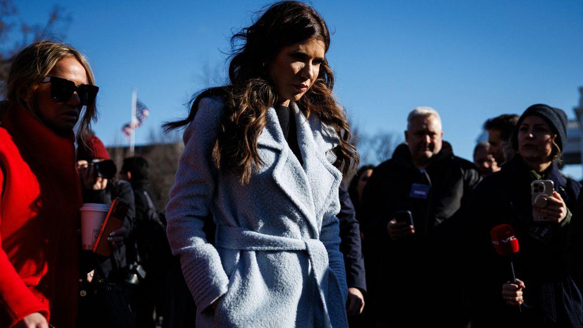 Image of Kristi Noem controversially confessed to killing her dog in her May 2024 memoir.