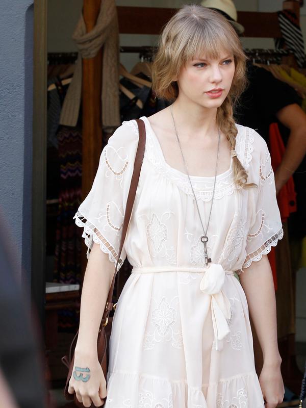 Taylor_swift_8 28 12image.jpg