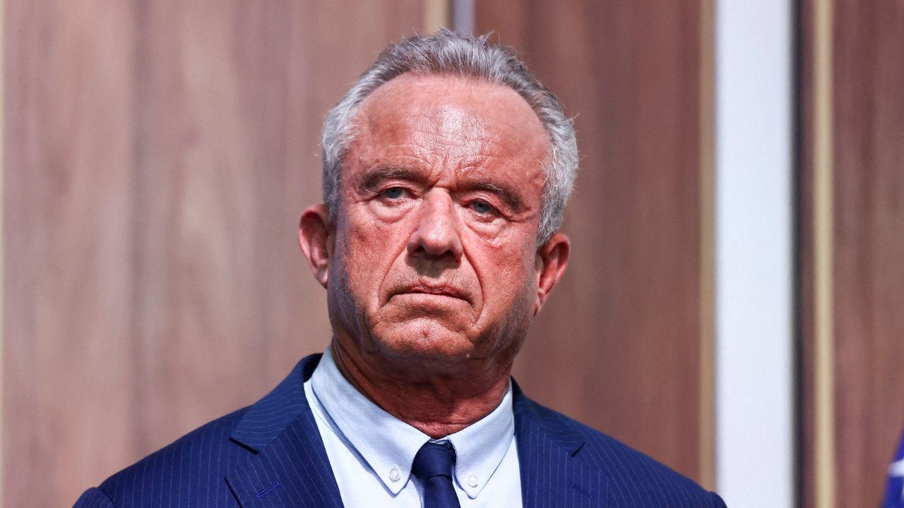 image of Donald Trump gushed over RFK Jr. at a Florida rally.