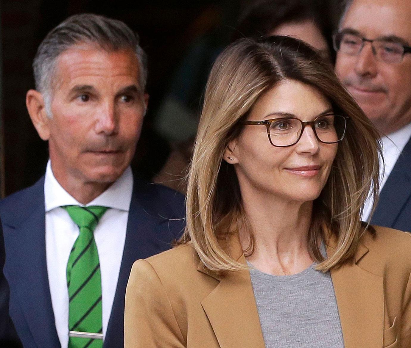 lori loughlin bribery charges