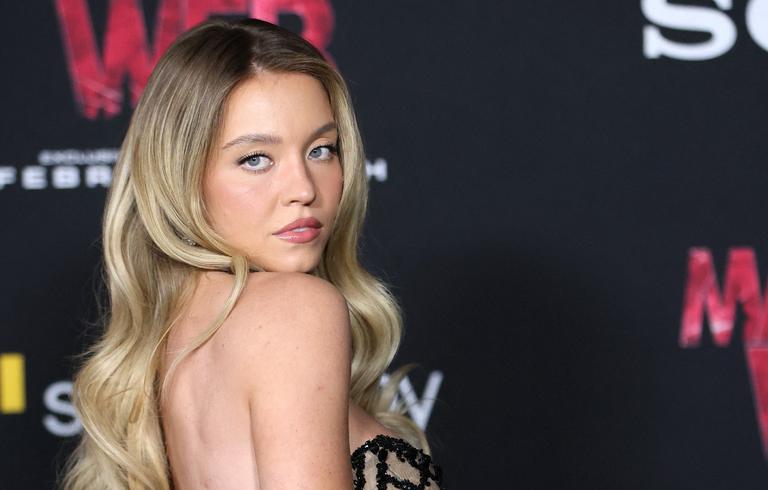 Sydney Sweeney Ditches Blonde Hair For 'Daring' Black Bob At Met Gala