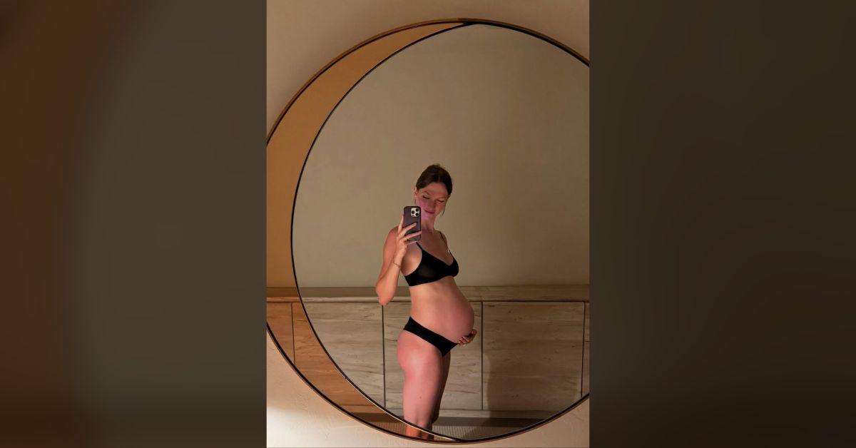 Image of Karlie Kloss is nearing her pregnancy due date.