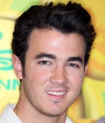 2010__11__okmagazine horoscopes kevinjonas 215×300.jpg