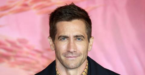 jake gyllenhaal thinks being legally blind improves acting abilities
