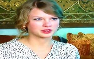 2010__10__Taylor_Swift_Oct11newsnea 300×190.jpg
