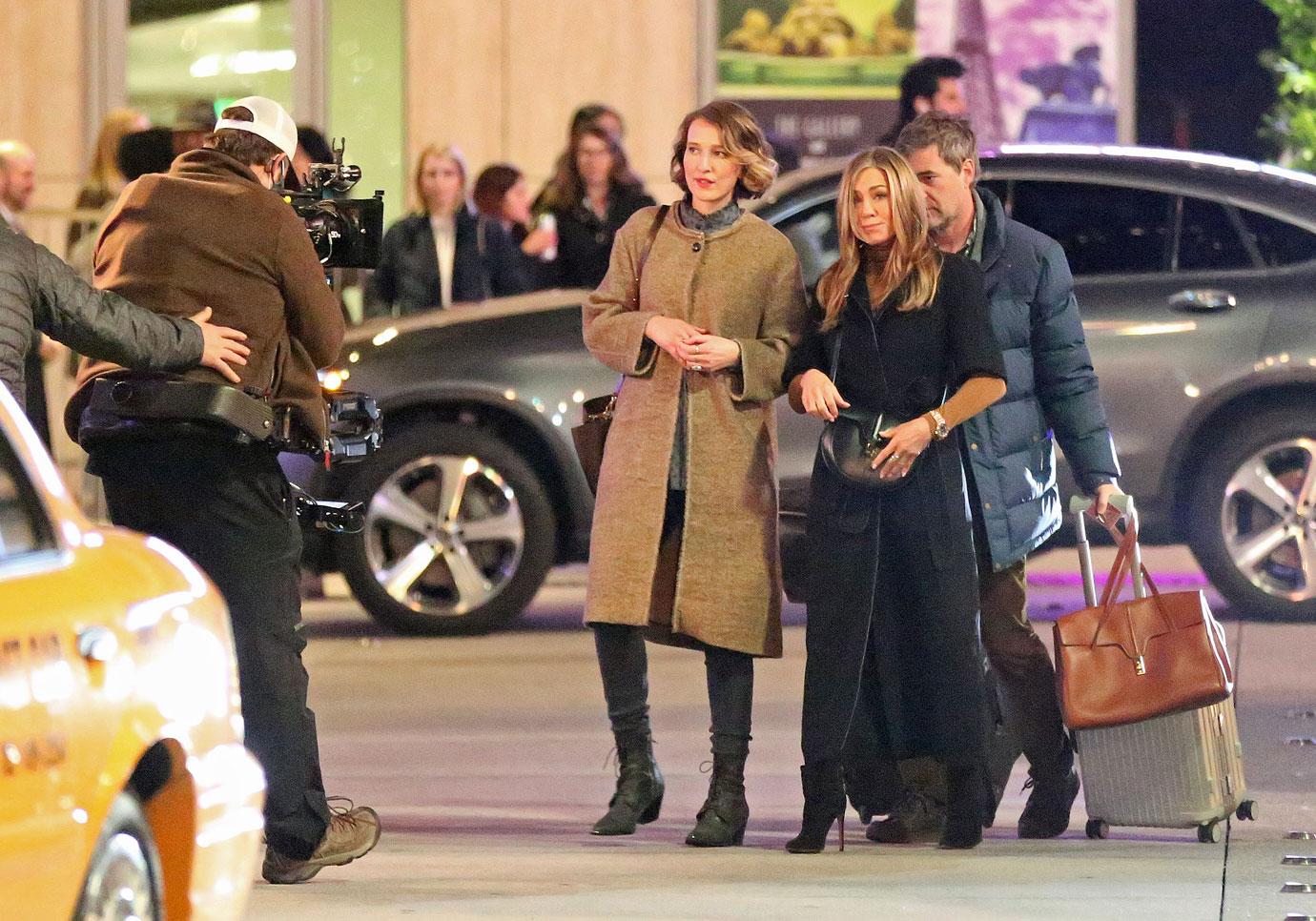 jennifer aniston shooting scene for the morning show