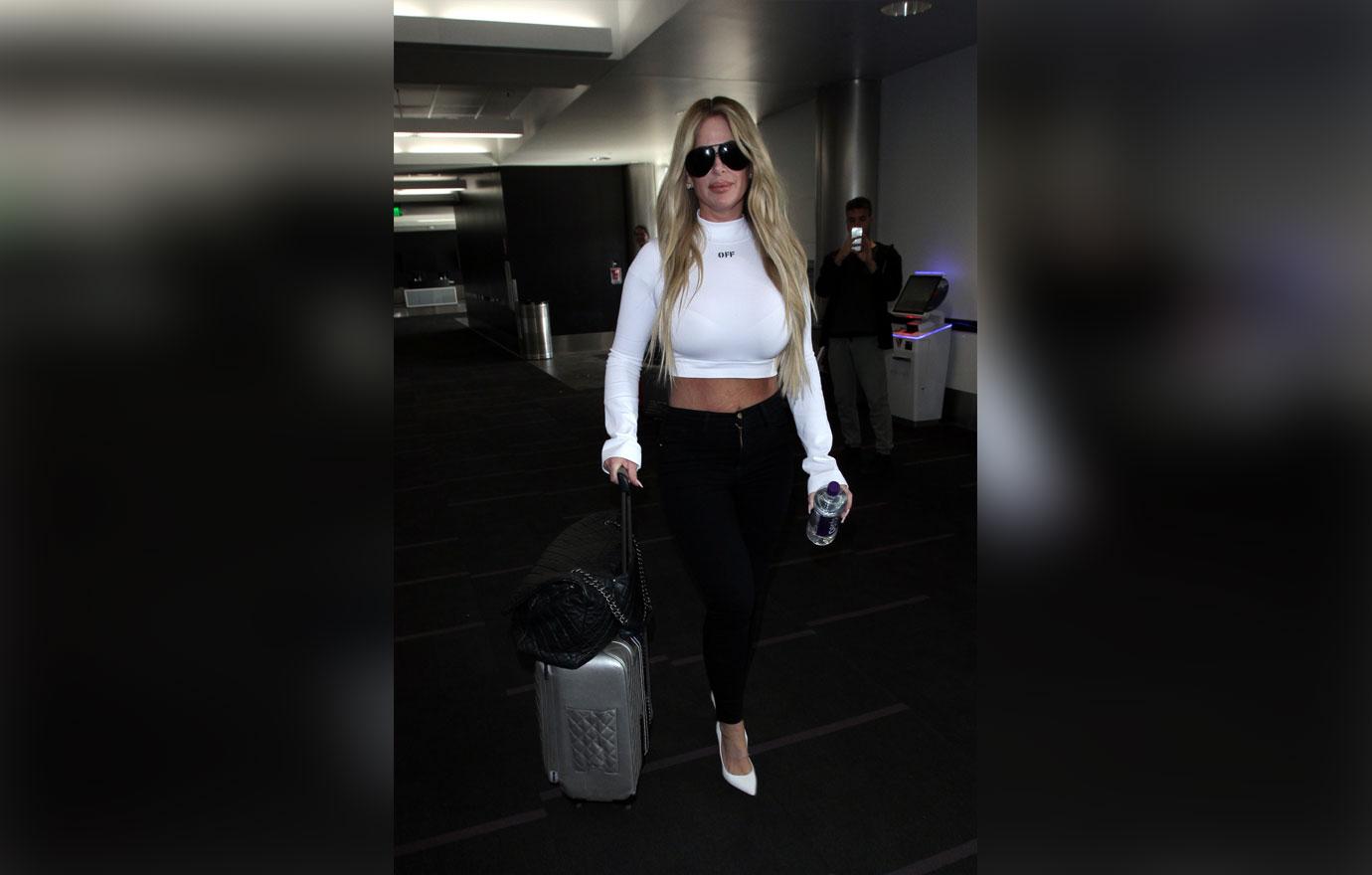 Kim zolciak crop top airport