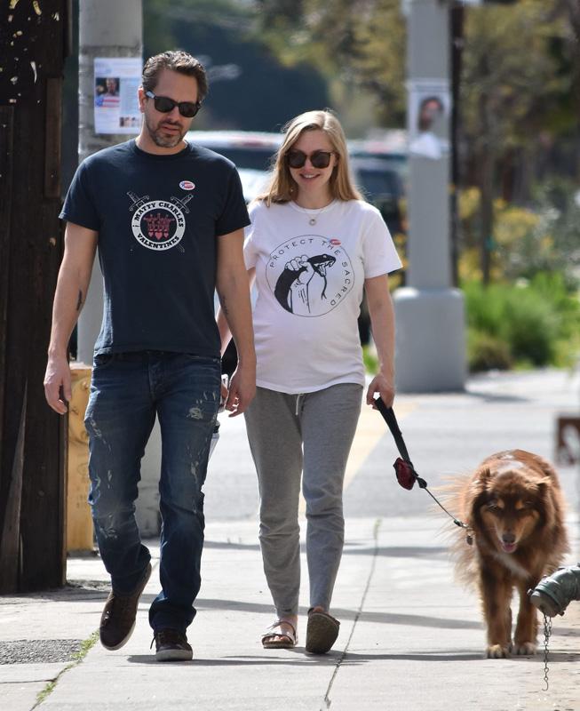 Exclusive&#8230; Pregnant Amanda Seyfried &amp; Thomas Sadoski Out For Breakfast In West Hollywood