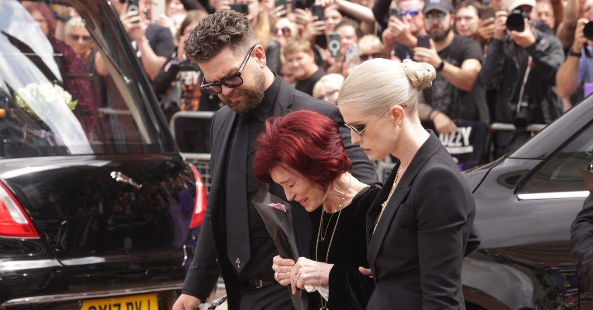 Photo of Sharon Osbourne, Kelly Osbourne and Jack Osbourne