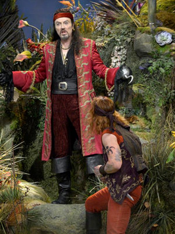 Captain hook christopher walken