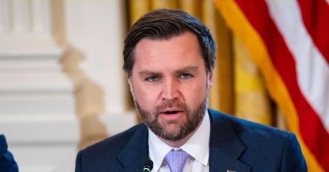 jd vance live interview makeup backlash