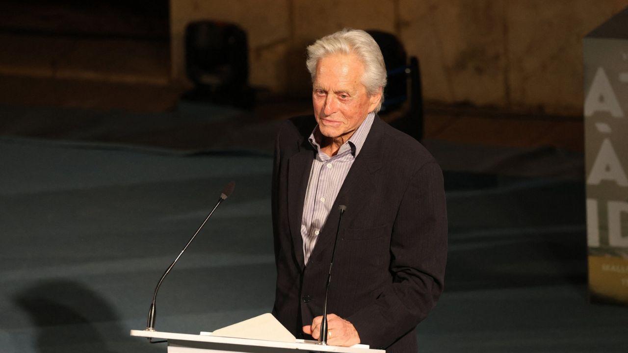 Michael Douglas