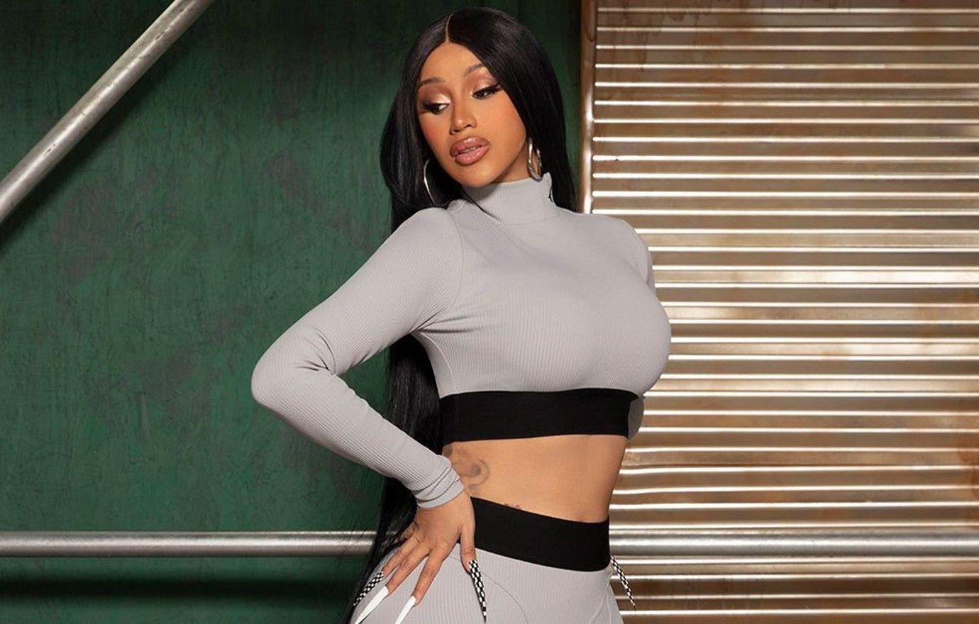 Cardi B nearly suffers a nip slip in racy photo as she poses naked