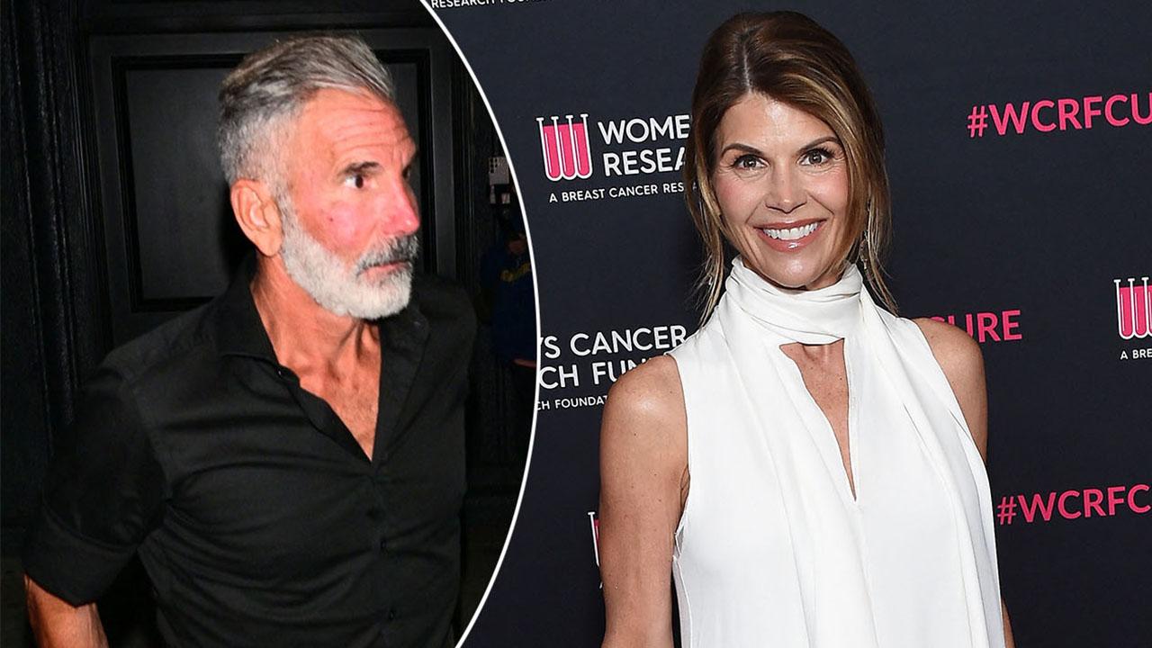 Photo of Mossimo Giannulli and Lori Loughlin
