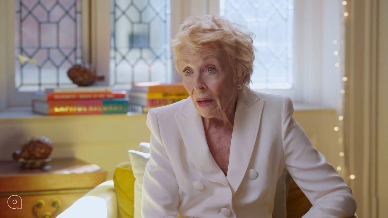 Photo of Holland Taylor didn't want to be under contract anymore.