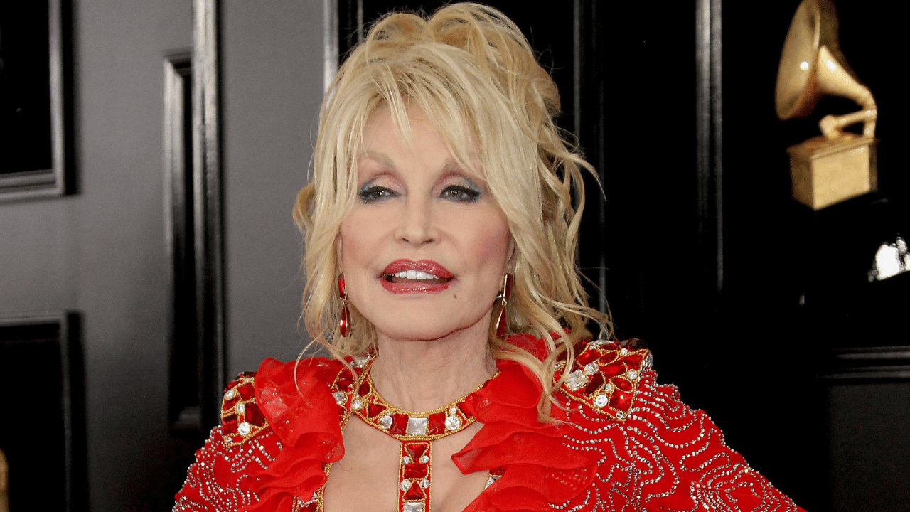 photo of Dolly Parton's Imagination Library gifts free books to children.