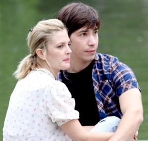 2010__08__Justin_Long_Drew_Barrymore_Aug17newsne 300&#215;285.jpg