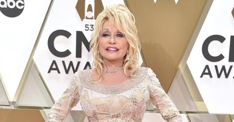 dolly parton covid vaccine moderna jolene