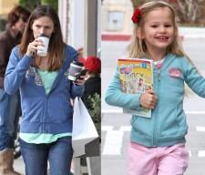 2010__03__Jennifer_Garner_March3_88main 225×192.jpg