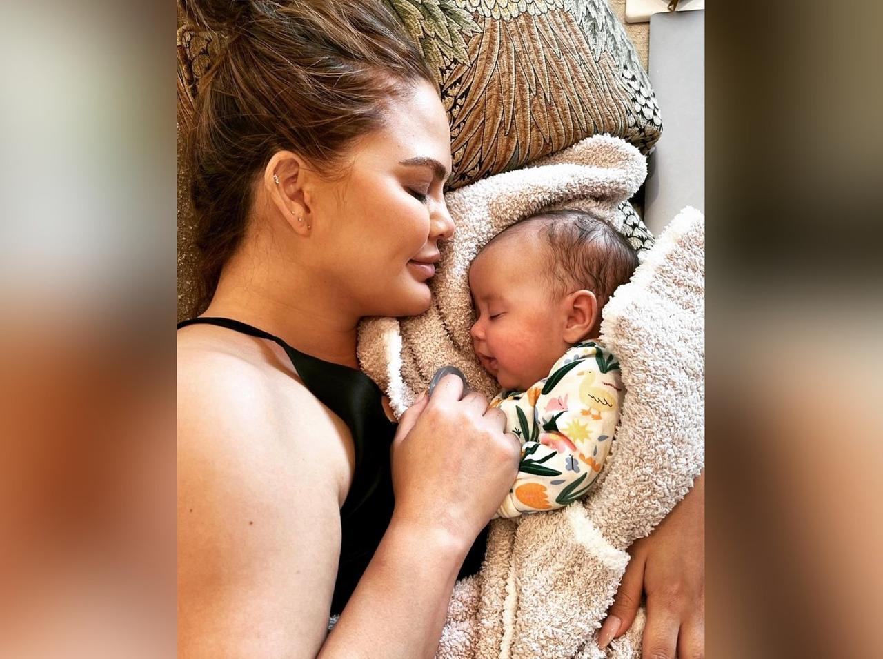 Chrissy Teigen Shares Cute New Photos Of Baby Girl Esti