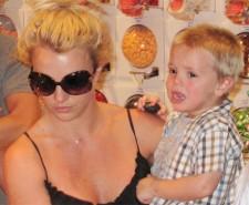 2009__09__britsugarfactory2 225×185.jpg