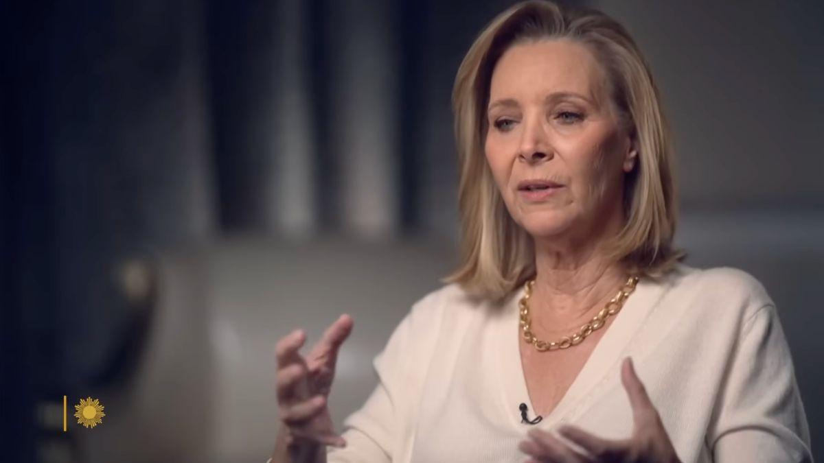 Image of Lisa Kudrow rewatched 'Friends' when Matthew Perry died.