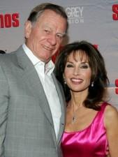 2007__10__3389 169×225.jpg