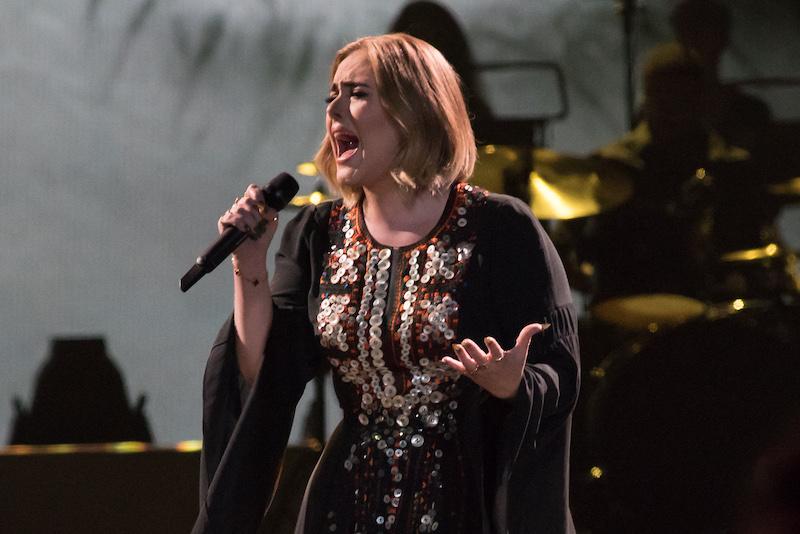 adele postpone vegas