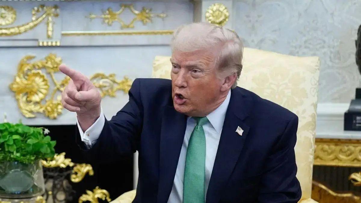 Photo of Donald Trump slammed late-night host for 'horrible ratings' and 'gigantic salaries.'